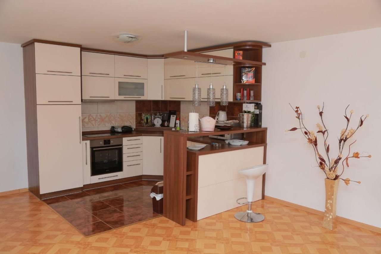 Vila Viktori Pirot Ngoại thất bức ảnh
