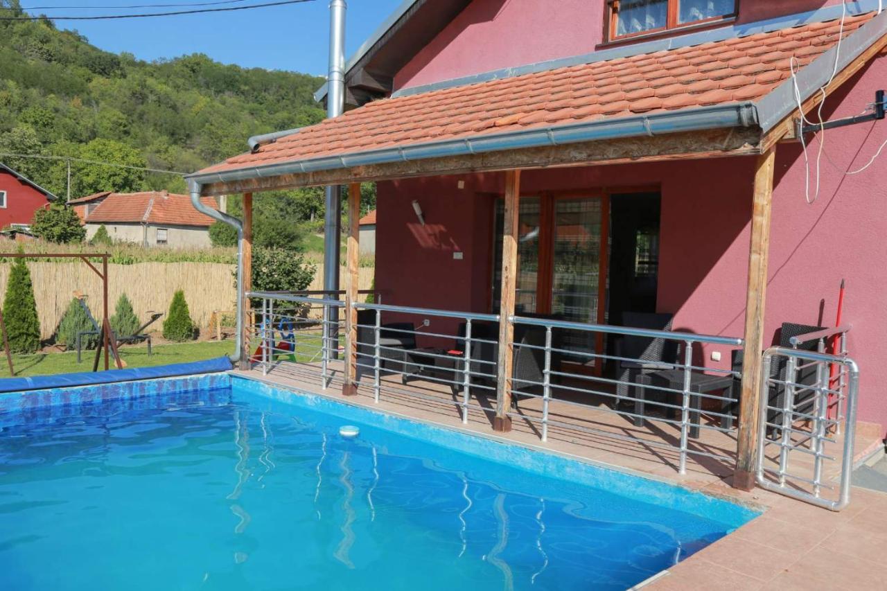 Vila Viktori Pirot Ngoại thất bức ảnh