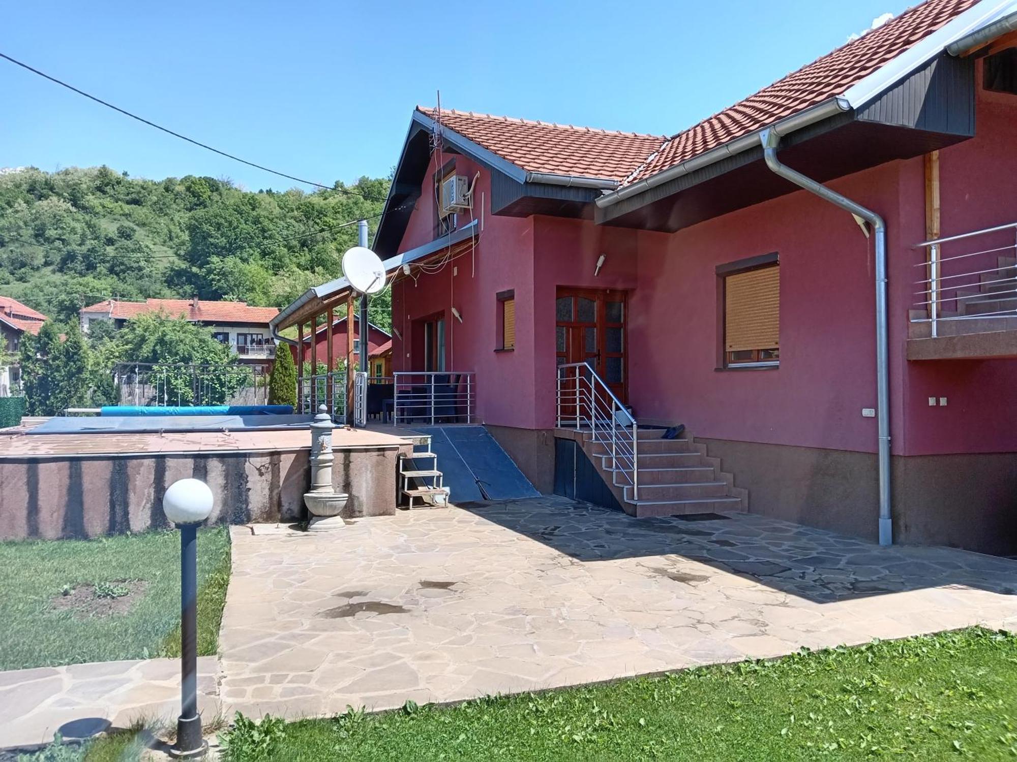 Vila Viktori Pirot Ngoại thất bức ảnh